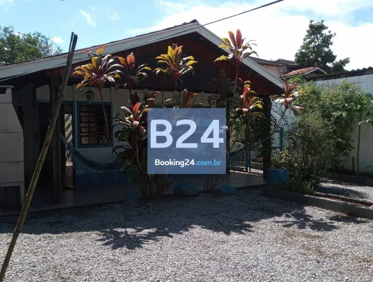 Casa pertinho do mar! lugar tranquilo!