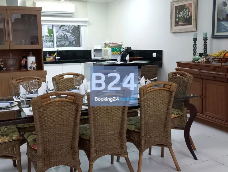 Toque toque pequeno | 7 suítes para 18 pessoas a 150 metros da praia