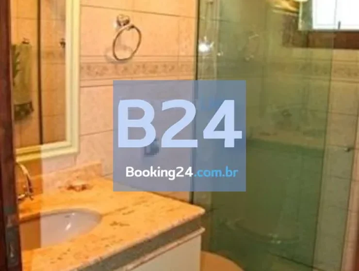 Aconchegante sobrado em cond. fechado na praia de juquehy à 30m do mar