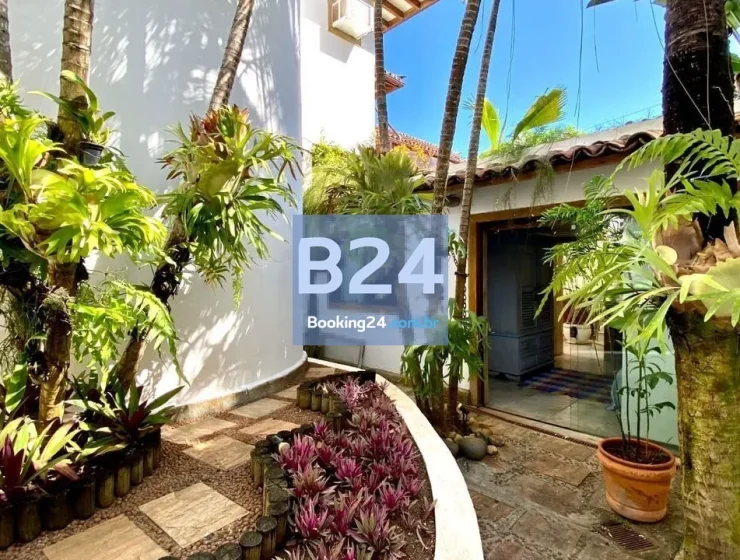 Casa espetacular pé na areia na praia da ferradura