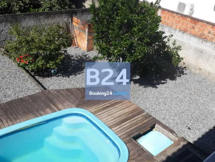 Casa com piscina pereque porto belo