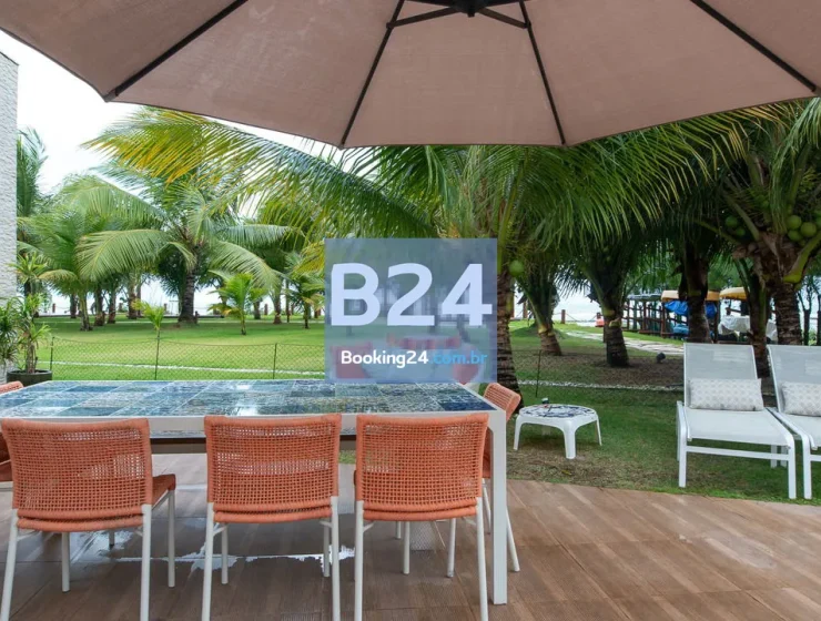 Casa espaçosa beira-mar melhor trecho de muro alto