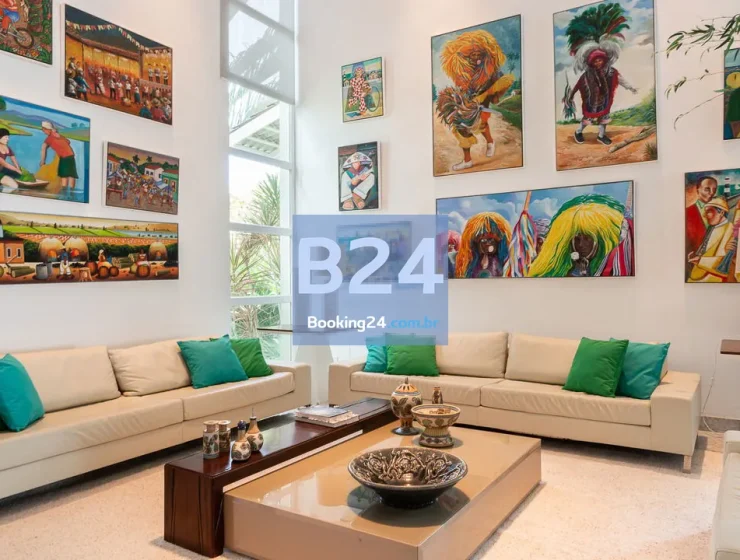 Mansão exclusiva na beira mar de muro alto