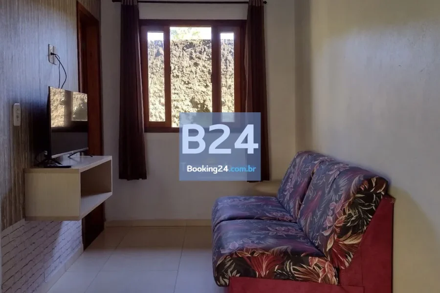 Casa com ótima localização e próxima a praia.